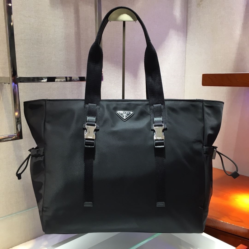 Pra*a tote bags